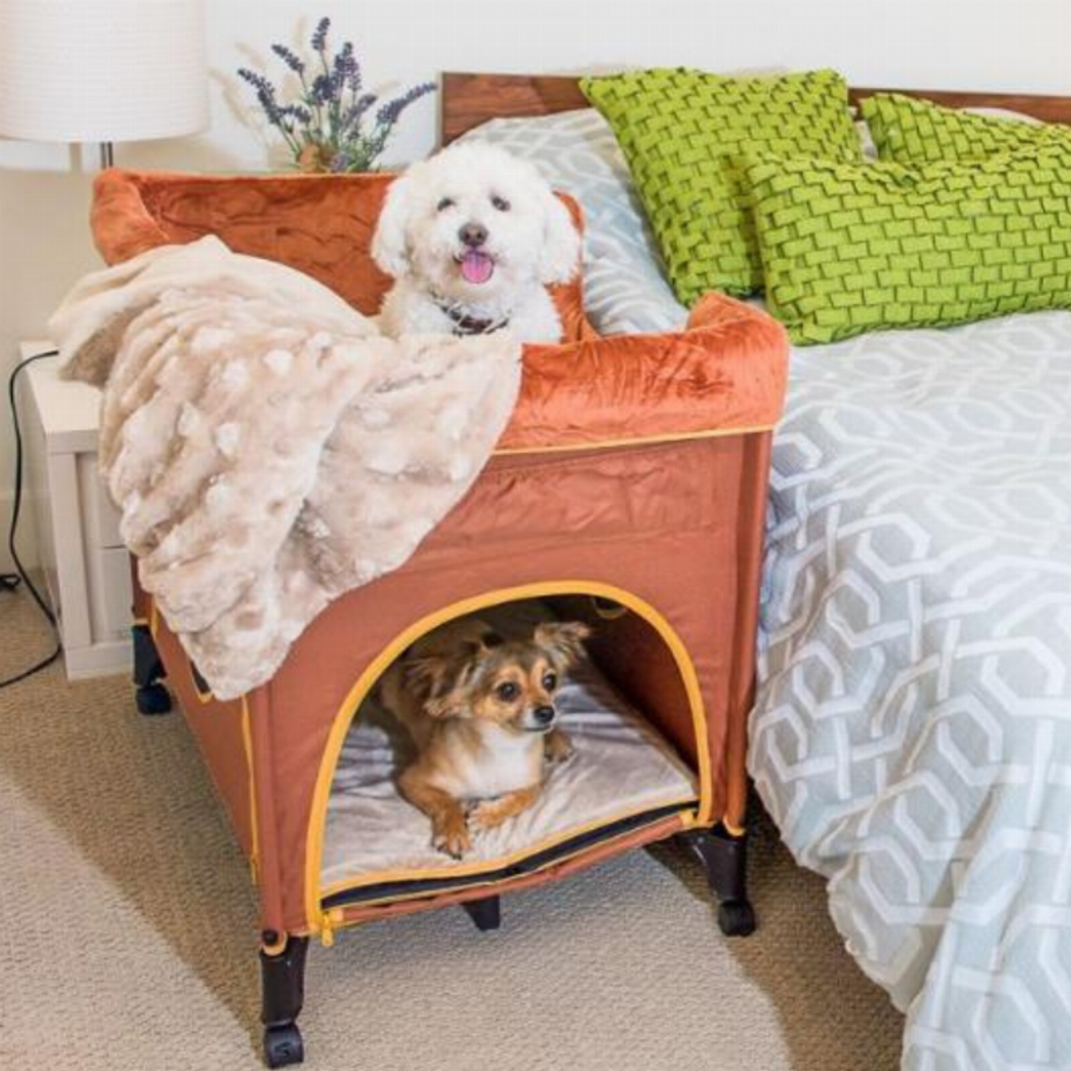 Bedside Lounge Pet Bed Lion's Den-10