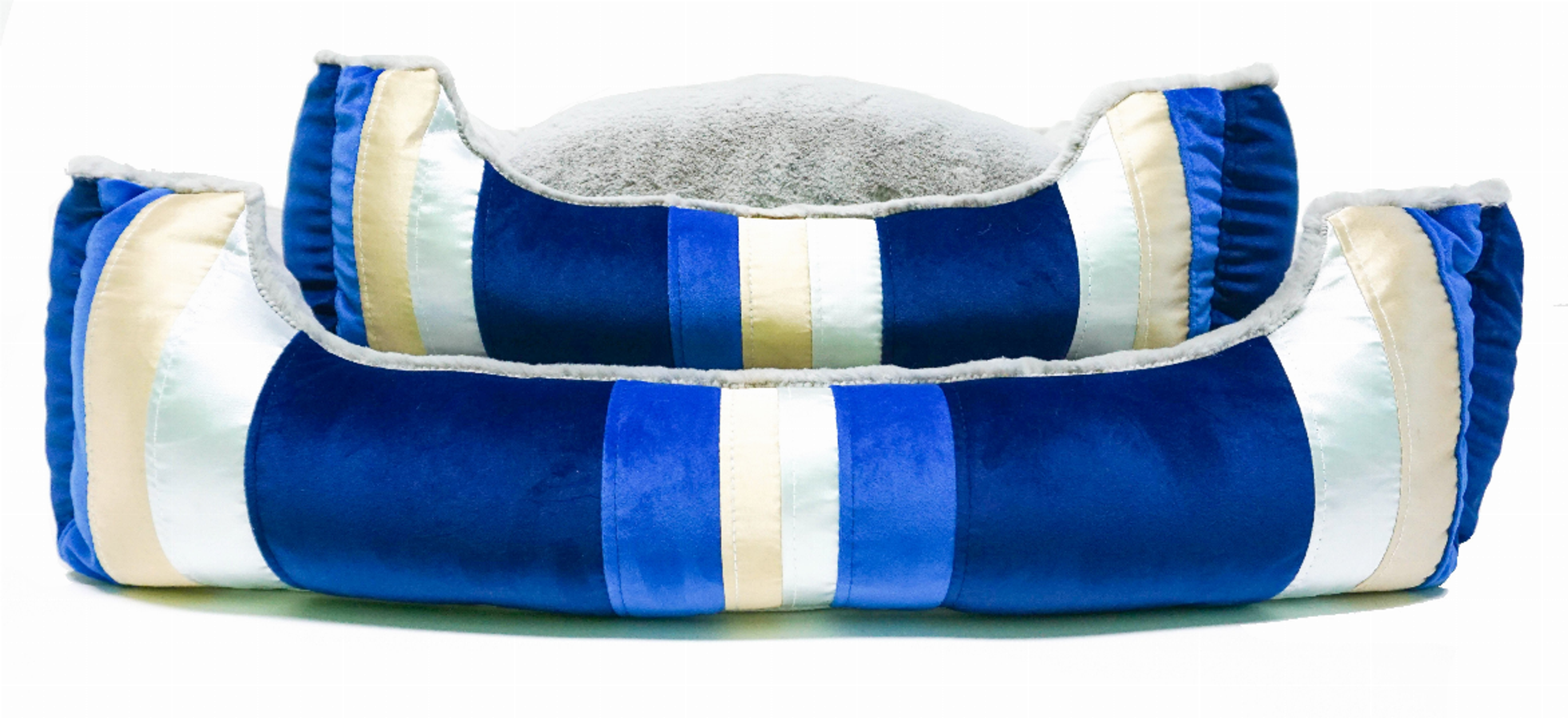 Golden Waves Reversible Pet Bed MEDIUM-9